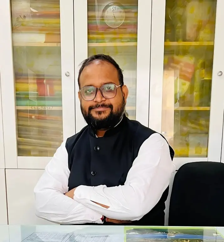 About Jayendra Dubey